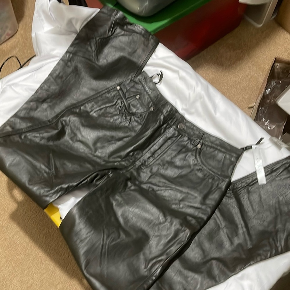 Nine West leather pants, size 4 NWT